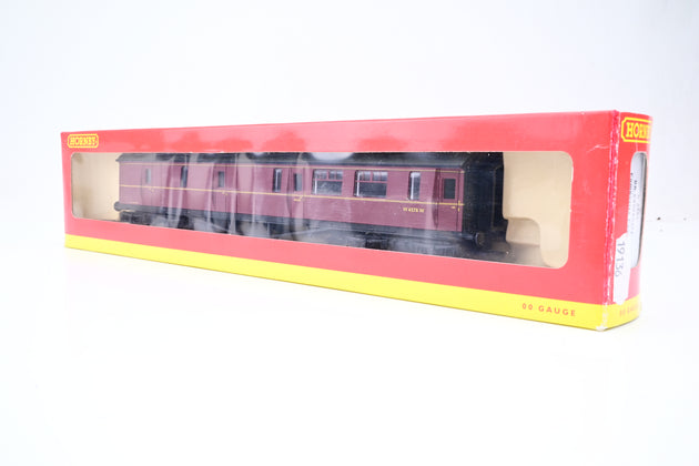 Hornby OO Gauge R4289 BR Centenary Composite Coach No.W6661W