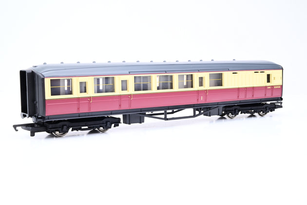 Hornby OO Gauge R4190 BR Brake Coach Crimson/Cream No.E10102E