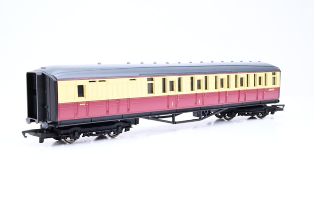 Hornby OO Gauge R4190 BR Brake Coach Crimson/Cream No.E10102E