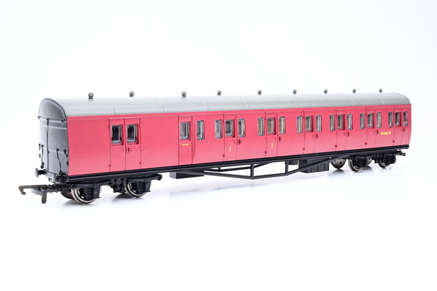 Hornby OO Gauge R4293B BR Suburban B Coach No.W6535W