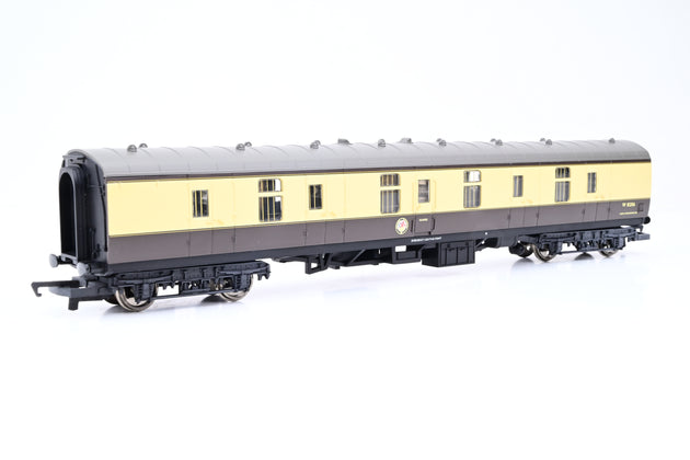 Hornby OO Gauge R4212A BR Mk1 Parcels Coach Western Region No.W81206