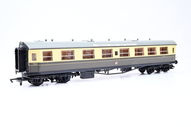 Hornby OO Gauge R4126 GWR Centenary Composite Coach No.6661