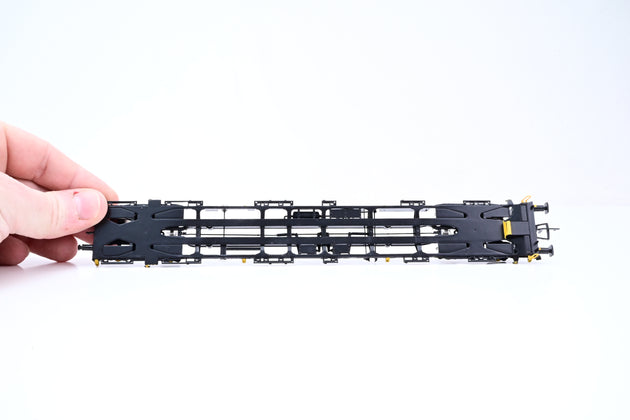 Bachmann OO Gauge 37-315 Pair of Intermodal Container Wagons