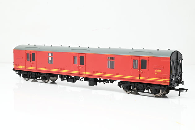 Bachmann OO Gauge 39-275 BR MK1 NJX Royal Mail Red No.93323 - Boxed