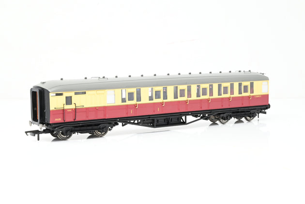Hornby OO Gauge R4178 BR 61ft 6in Corridor Brake Coach No.E10092E - Boxed