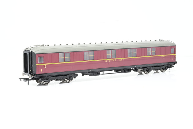 Hornby OO Gauge R4264A BR 61ft 6in Corridor 1st Class Sleeper Coach 'E1235E'