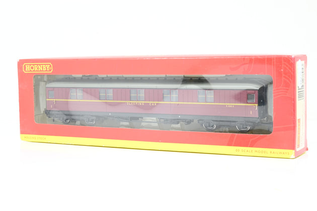 Hornby OO Gauge R4264A BR 61ft 6in Corridor 1st Class Sleeper Coach 'E1235E'