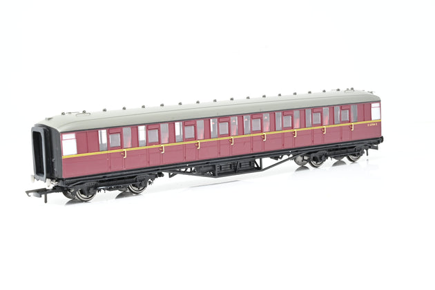 Hornby OO Gauge R4262A BR 61ft 6in Corridor 3rd Class Coach 'E12699E'