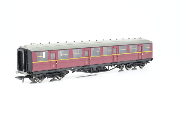 Hornby OO Gauge R4261B BR 61ft 6in 1st Class Corridor Coach 'E11025E - Boxed
