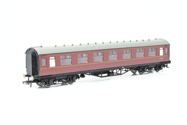 Hornby OO Gauge R4235 BR Corridor 3rd Class ex LMS No.M1668M - Boxed