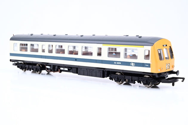 Hornby OO Gauge R687 BR Green 3-Car Class 110 DMU - Boxed