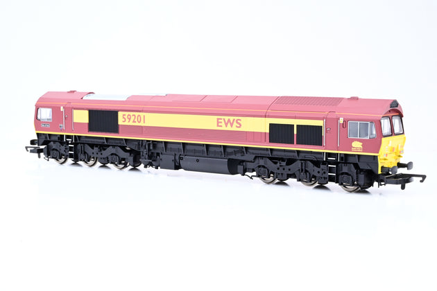 Hornby OO Gauge R2520 EWS Maroon & Gold Class 59 No.59201 'Vale of York' - Boxed