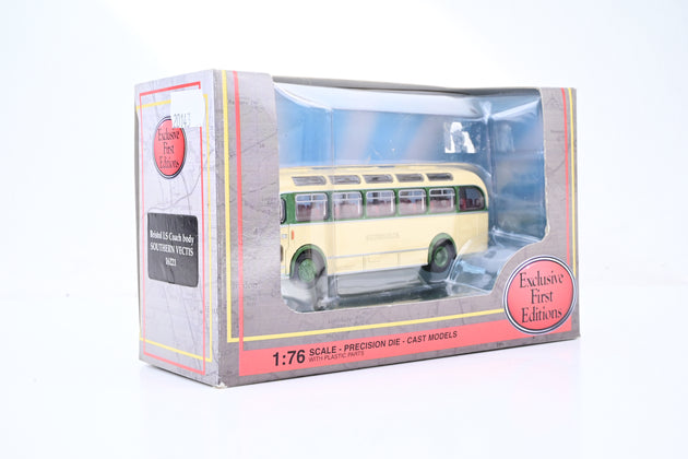 EFE 1:76 Scale 16221 Bristol LS coach "Southern Vectis"