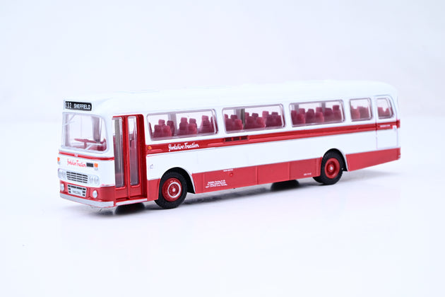EFE 1:76 Scale 22702 Alexander Y Type B "Yorkshire Traction" Barnsley