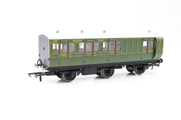 Hornby OO Gauge R40087 SR 6 Wheel Brake 3rd Coach No.3750