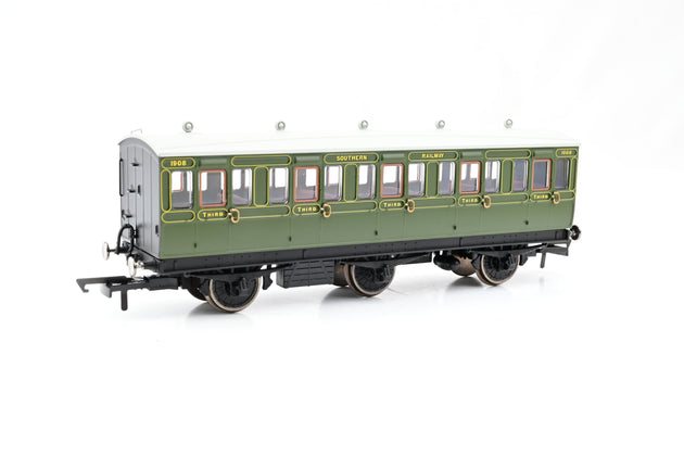 Hornby OO Gauge R40086 SR 6 Wheel 3rd Class Coach