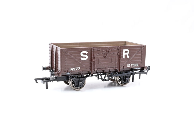Rapido Trains OO Gauge 907003 SECR 7 Plank SR Brown No.14977 - Boxed