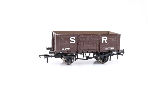Rapido Trains OO Gauge 907003 SECR 7 Plank SR Brown No.14977 - Boxed