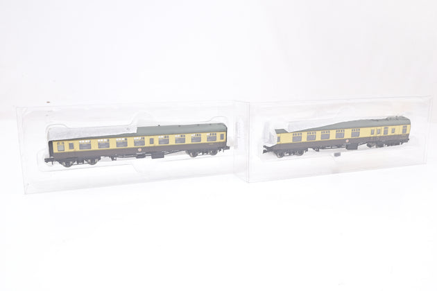 Graham Farish N Gauge Pair of BR Chocolate & Cream MK1 Coaches - Ex-Train Set