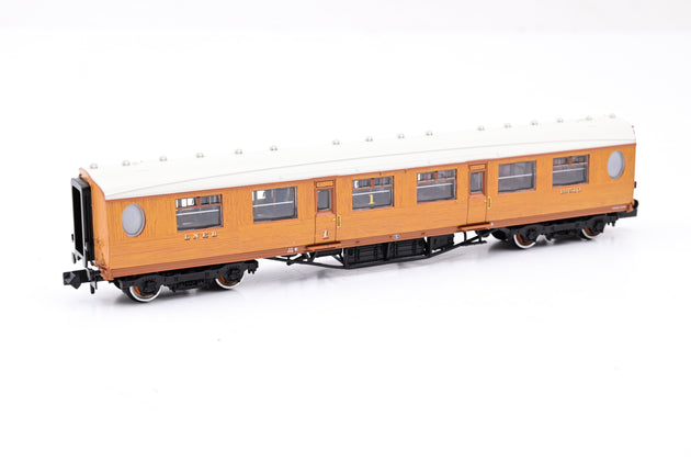 Graham Farish N Gauge 376-225 LNER Thompson Composite Corridor Passenger Coach No.18510