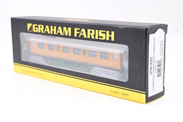 Graham Farish N Gauge 376-225 LNER Thompson Composite Corridor Passenger Coach No.18510