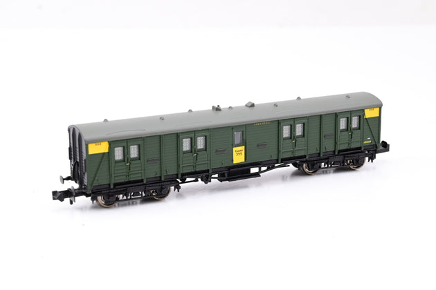 Graham Farish N Gauge 374-630 Bogie B Luggage Vans Southern Green No.395