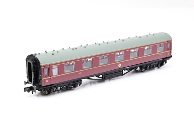 Graham Farish N Gauge 374-840B LMS Crimson Stanier Vestibule Third Coach No.9457 - Boxed