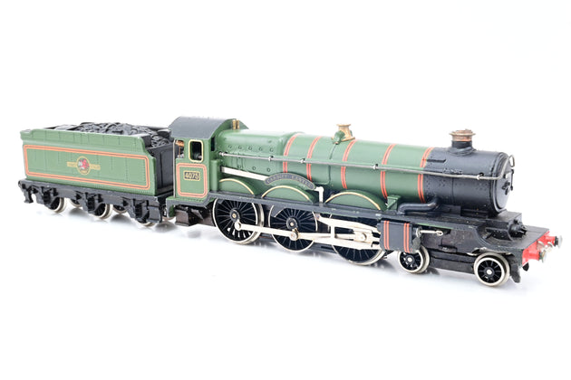 Wrenn OO Gauge W2221 BR Green Castle Class No.4075 'Cardiff Castle' - Boxed