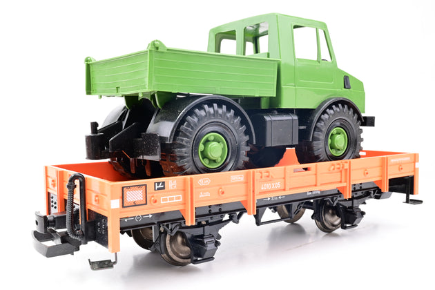 LGB G Gauge Low Sided Open Wagon No.4010 with UniMog - Unboxed