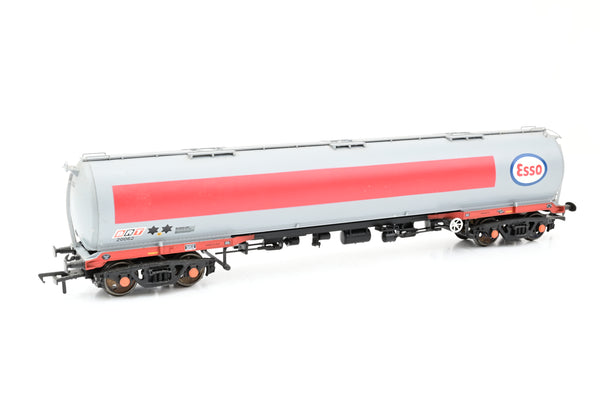 Bachmann OO Gauge ESSO TEA Tank Wagon - Unboxed