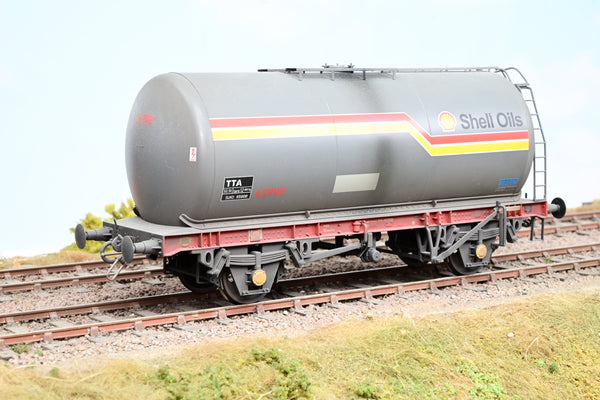 Dapol O Gauge 7F-064-005 TTA 45T Tanker Shell Oils No.65908 - Weatheerd, Boxed