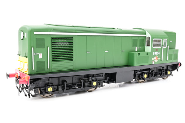 EFE Rail O Gauge E84705 Class 15 BR Green (Small Yellow Panel) Diesel Locomotive No.D8234 - Boxed