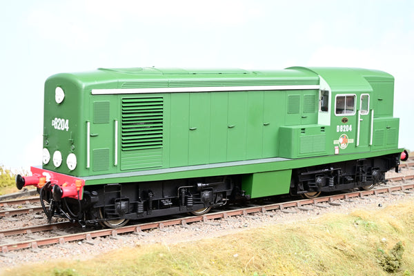 EFE Rail O Gauge E84704 Class 15 BR Green (Small Yellow Panel) Diesel Locomotive No.D8204 - DCC Sound, Boxed