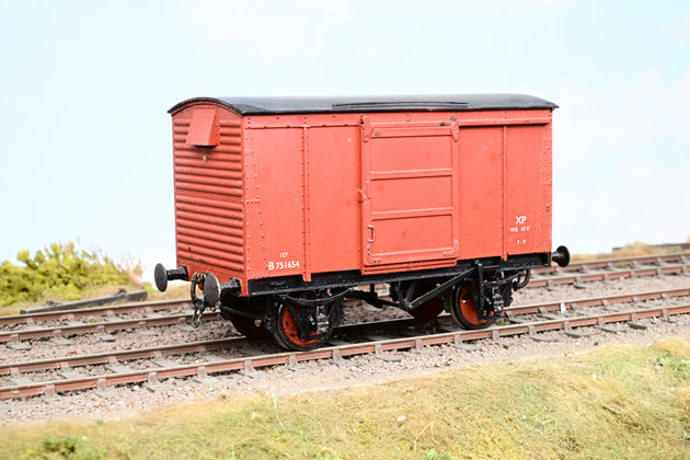Kit Built 7mm O Gauge 12 Ton Plysided Ventilated Van BR Bauxite No.B751654 - Unboxed