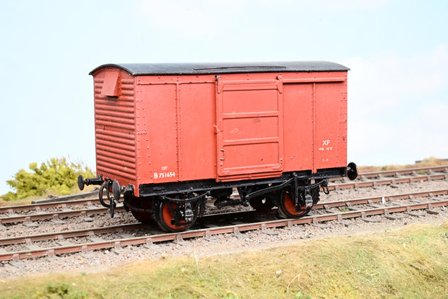Kit Built 7mm O Gauge 12 Ton Plysided Ventilated Van BR Bauxite No.B751654 - Unboxed