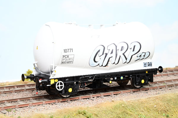 Heljan O Gauge 1064 PCA Cement Tank Grey No. 10771 - with Grafitti
