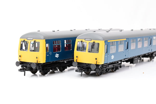 Bachmann OO Gauge 31-325 BR Blue 2 Car Class 105 DMU No.56453 - Boxed