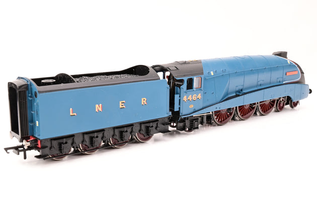Hornby OO Gauge R3254 The Great Goodbye LNER Class A4 No.4464 'Bittern' - Boxed