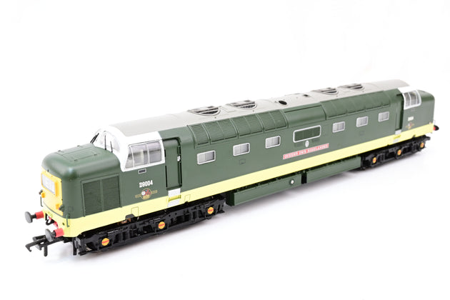 Bachmann OO Guage 32-525 Class 55 Deltic Queens Own Highlander BR Two Tone Green No.D9004 - Boxed