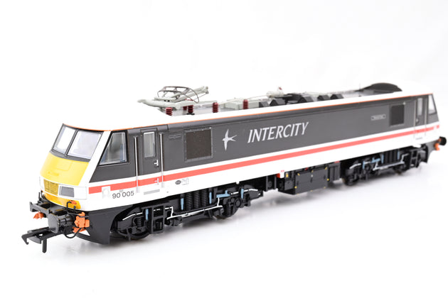 Bachmann OO Gauge 32-610 Class 90 BR Intercity Swallow Liver Financial Times No.90005 - Boxed