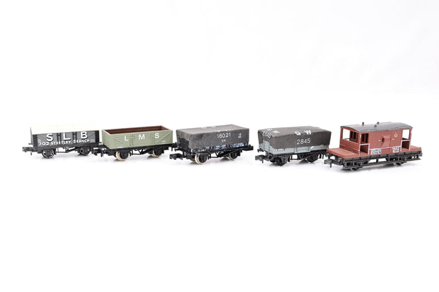 Peco Graham Farish N Gauge Rake of 4 wagons and BR 20T Brake Van - Unboxed