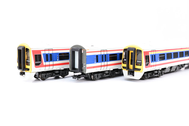 Bachmann OO Gauge 31-510 Class 159 3 Car DMU Network Southeast No.159001 - Boxed