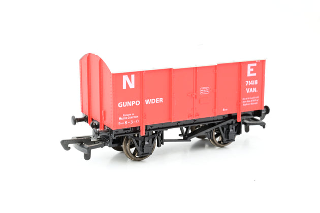 Dapol OO Gauge B560 NE Gunpowder Van NE Red No.71418 - Boxed