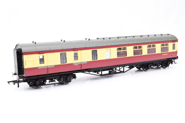Hornby OO Gauge R4449 BR ex LMS Corridor Brake 3rd Class Coach No.M5769M - Boxed