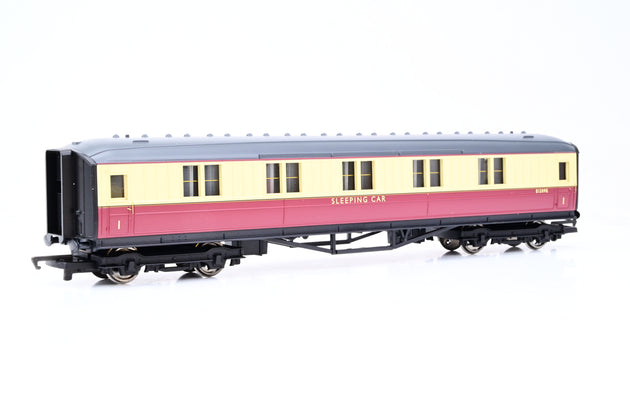 Hornby OO Gauge R4191 BR Gresley Crimson & Cream Sleeper Coach No.E1209E