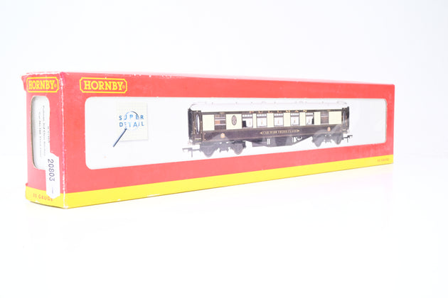 Hornby OO Gauge R4146A Pullman Umber & Cream Wood-sided Third Class Kitchen Car No.166