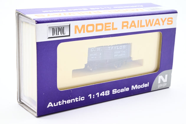 Dapol N Gauge NB-024 Taylor Penarth 7 Plank Open Wagon - Boxed
