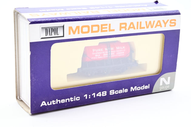 Dapol N Gauge NB-056 Co-Operative 6 Wheel Milk Tank - Boxed