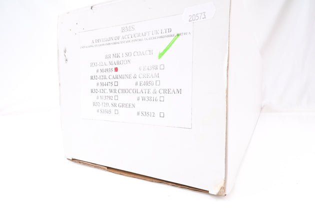 Accucraft Gauge 1 1:32 Scale BR Maroon MK1 SO Coach No.M4935 - Boxed