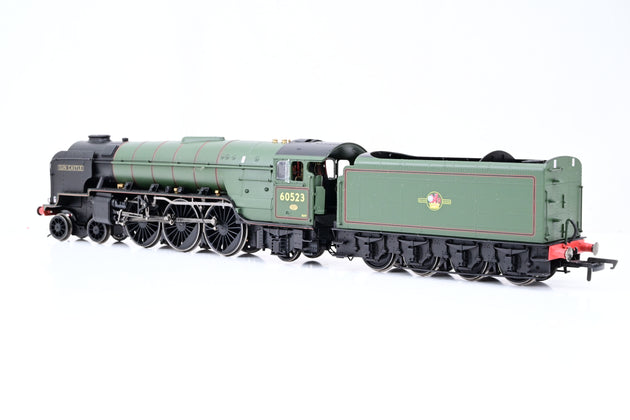 Hornby OO Gauge R3835 BR Thompson Class A2/3, 4-6-2 No.60523 'Sun Castle' - Boxed